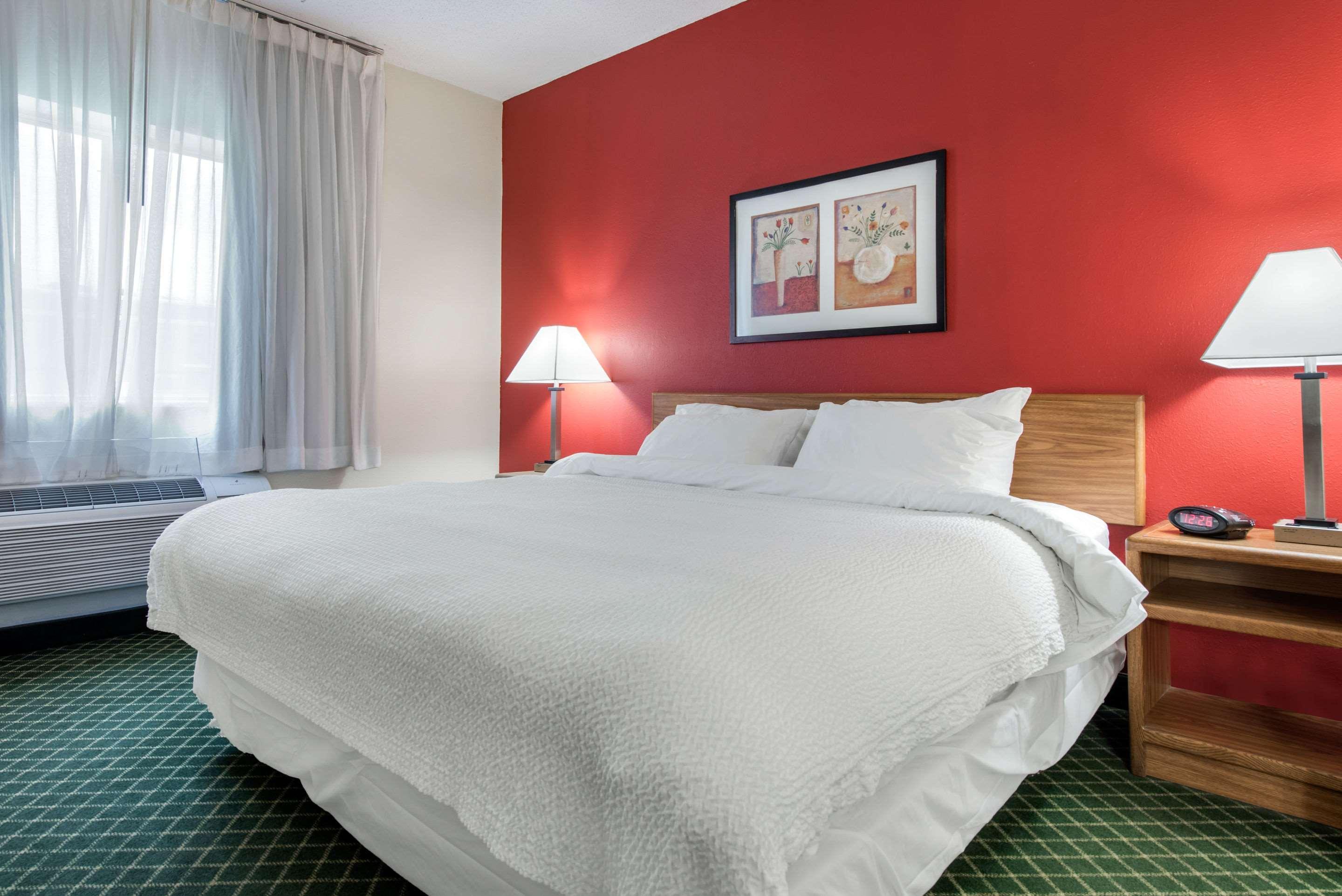 Best Western Kokomo Hotel Exterior photo