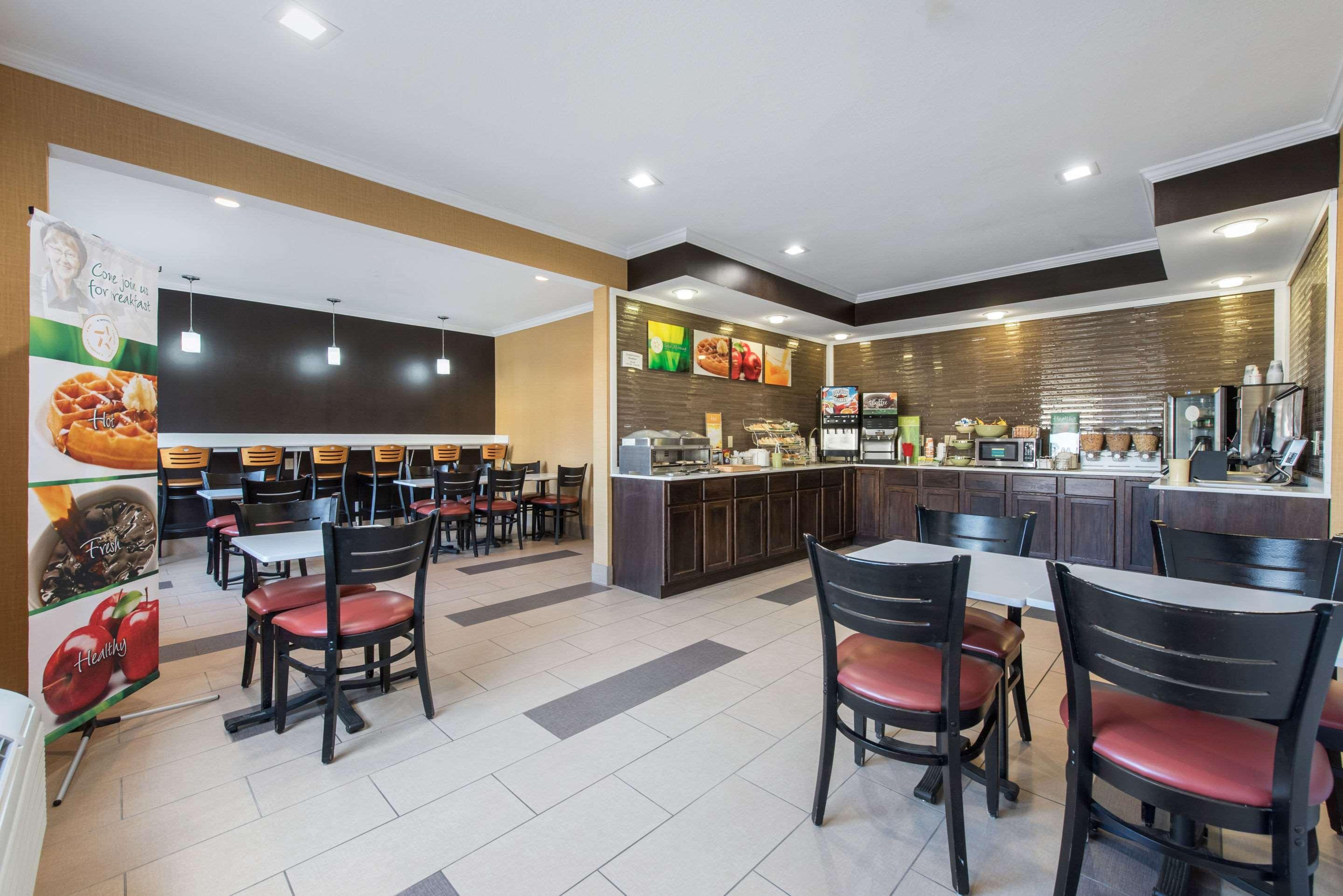 Best Western Kokomo Hotel Exterior photo