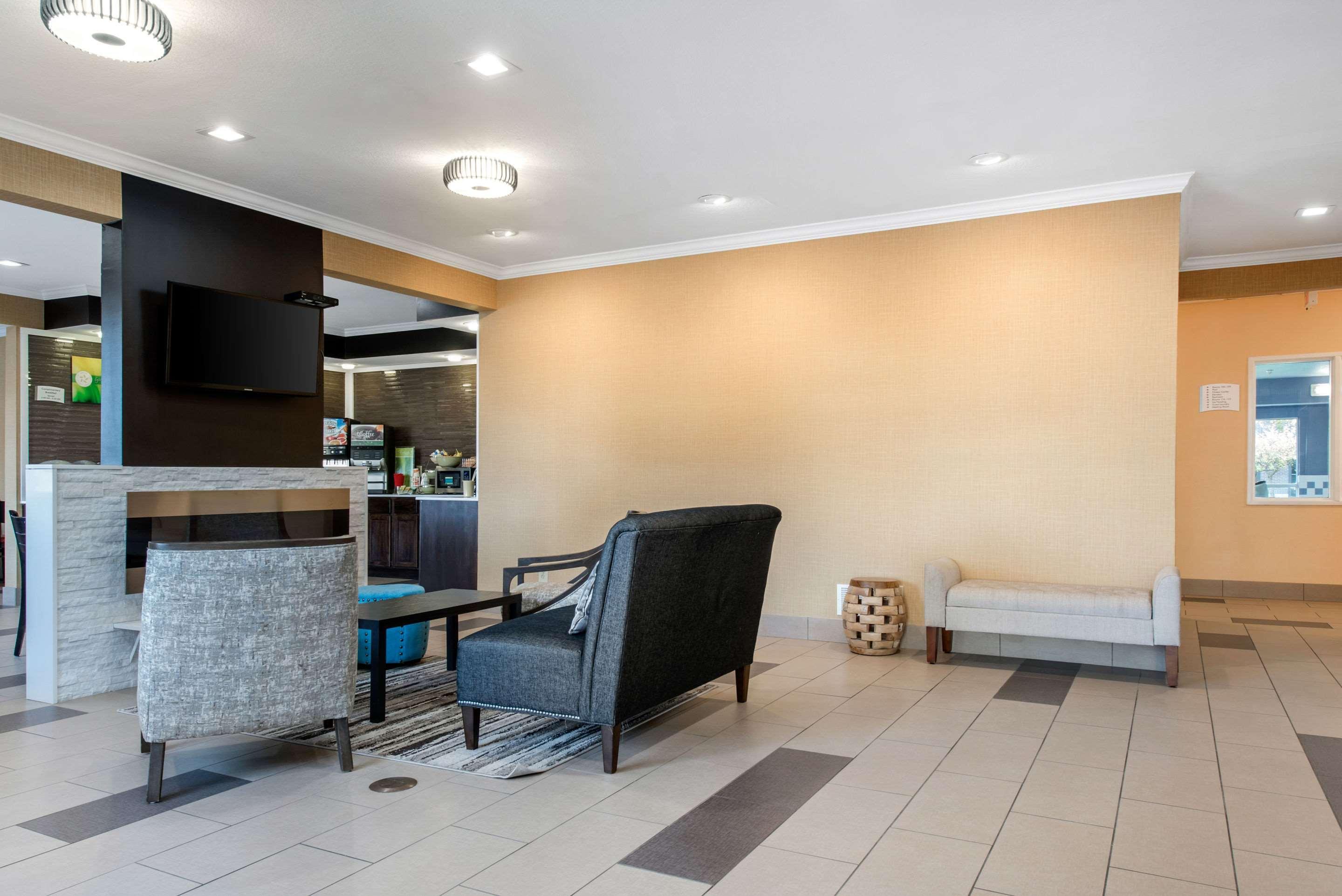Best Western Kokomo Hotel Exterior photo